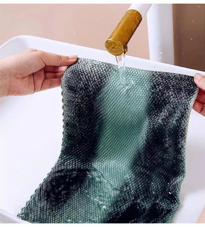 OptiWipe Pro – 5-Pack Premium Microfiber Cleaning Cloths | Streak-Free Glass, Window & Kitchen Towels
